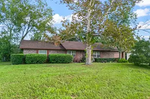 2677 NE 60th Ln, Ocala, FL 34479 - Photo 4