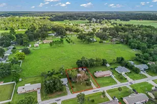 2677 NE 60th Ln, Ocala, FL 34479 - Photo 2
