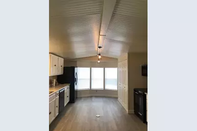 5304 Croton Street, Zephyrhills, FL 33541 - Photo 10