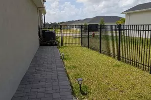 8582 Dahlia Cir, Port Saint Lucie, FL 34986 - Photo 24