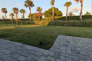 8582 Dahlia Cir, Port Saint Lucie, FL 34986 - Photo 22