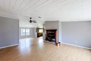 8585 NW 15th Ave, Ocala, FL 34475 - Photo 4
