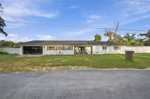 2412 NE 11th Ct, Ocala, FL 34470 - Photo 1
