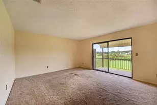 530 Fairways Cir, Ocala, FL 34472 - Photo 4