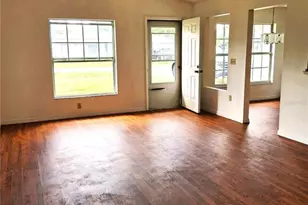 21617 SW Peach Blossom St, Dunnellon, FL 34431 - Photo 6