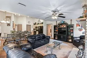 13130 NW 87th Ave Rd, Reddick, FL 32686 - Photo 16