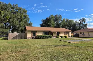 2831 NE 35th St, Ocala, FL 34479 - Photo 2
