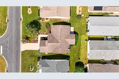 2615 Privada Drive, The Villages, FL 32162 - Photo 2