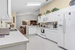 11572 SW 140th Loop, Dunnellon, FL 34432 - Photo 6