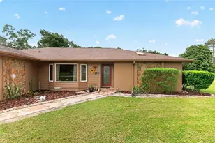 205 E Falconry Ct, Hernando, FL 34442 - Photo 4