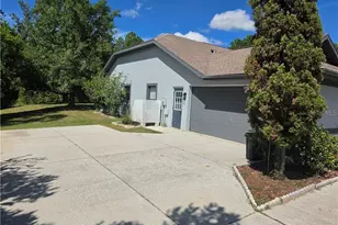 994 E Crown of Roses Loop, Inverness, FL 34453 - Photo 2