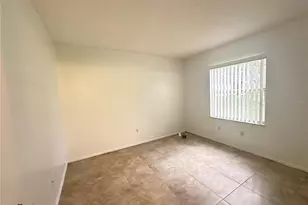 8124 Fairways Cir, Ocala, FL 34472 - Photo 4