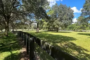 8585 NW 162nd Ct, Morriston, FL 32668 - Photo 26