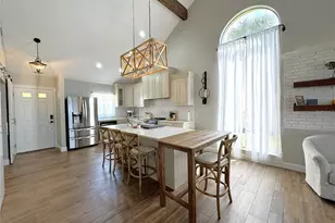 363 NW 14th Pl, Crystal River, FL 34428 - Photo 8