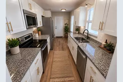 8577 NE 157th Court, Silver Springs, FL 34488 - Photo 2