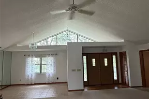 1077 SE 170th Ct, Silver Springs, FL 34488 - Photo 8