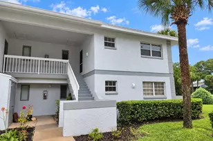 580 Fairways Ln, Ocala, FL 34472 - Photo 2