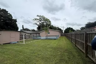 5578 61st St N, Saint Petersburg, FL 33709 - Photo 32
