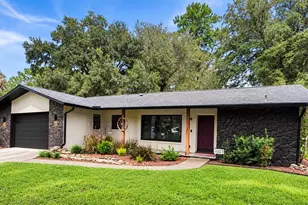 11129 W Cedar Lake Dr, Crystal River, FL 34428 - Photo 1