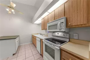 2311 SE 19th Cir, Ocala, FL 34471 - Photo 10