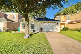 12398 NE 50th View, Oxford, FL 34484 - Photo 1