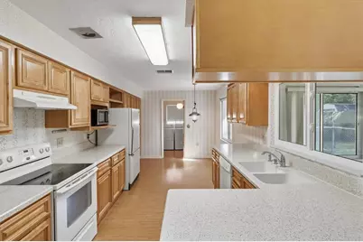12 New Florida Avenue, Beverly Hills, FL 34465 - Photo 4