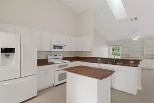 1144 E Whirl Away Cir, Inverness, FL 34453 - Photo 14