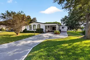 660 Rainbow Blvd, The Villages, FL 32159 - Photo 2