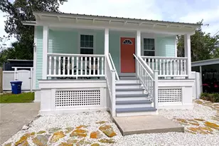 222 NE 1st Ave, Crystal River, FL 34429 - Photo 1