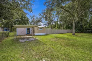 18664 SE 21st Pl, Silver Springs, FL 34488 - Photo 1