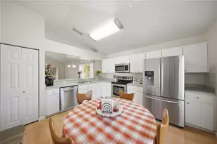638 W Barrymore Dr, Beverly Hills, FL 34465 - Photo 6