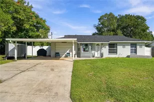 21485 SW Raintree St, Dunnellon, FL 34431 - Photo 1