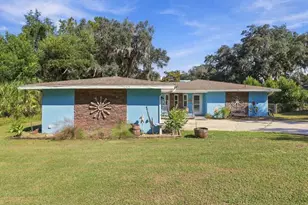 8701 E Cresco Ln, Inverness, FL 34450 - Photo 1