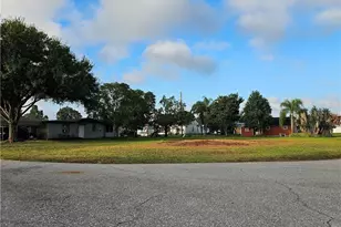 348 Serenade Dr, Lake Placid, FL 33852 - Photo 1