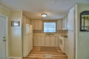 4338 Cherrywood St, Winter Haven, FL 33880 - Photo 10