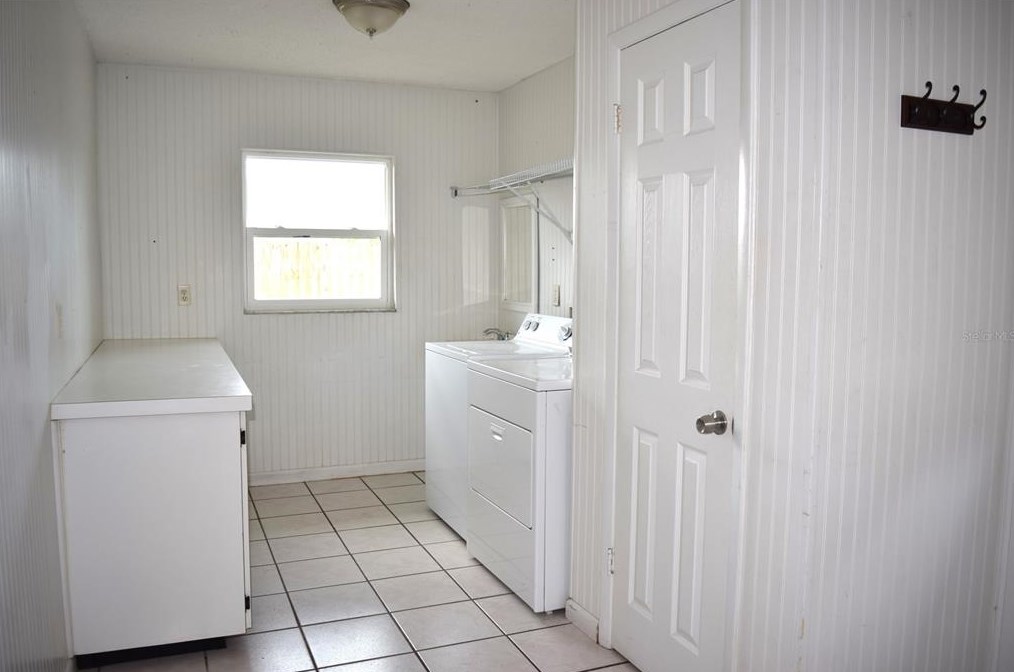 121 Lincoln Rd, Winter Haven FL  33884-2226 exterior