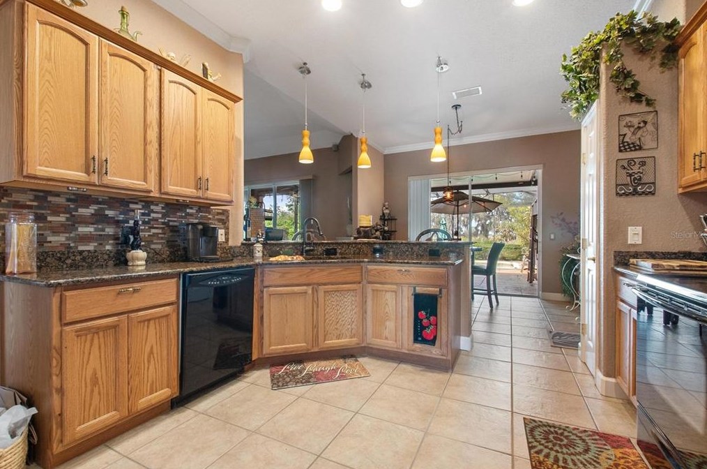 214 Terranova Blvd, Winter Haven FL  33884-3423 exterior