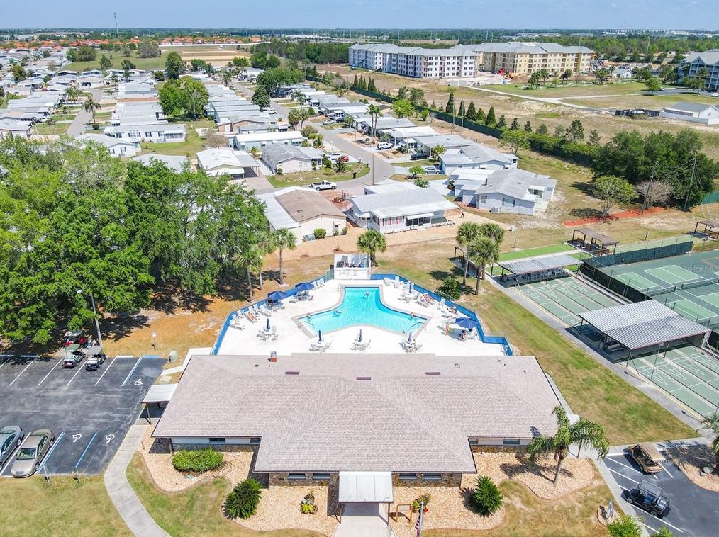 118 Piedmont Park Ave, Davenport FL  33897-9247 exterior