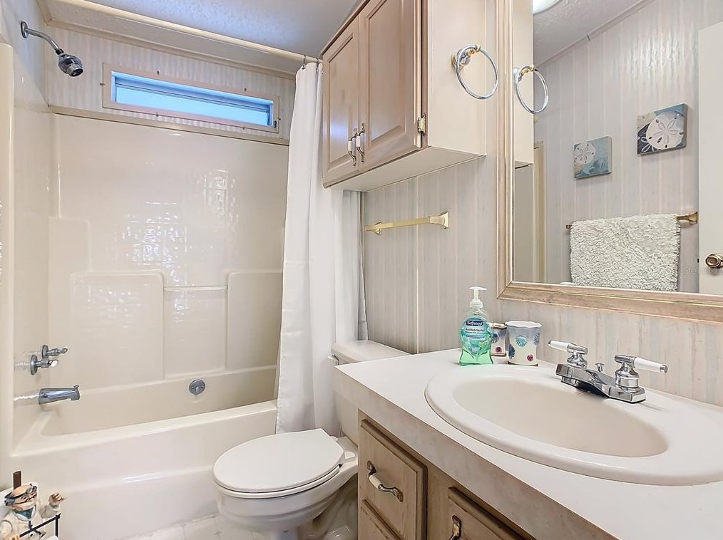 118 Piedmont Park Ave, Davenport FL  33897-9247 exterior