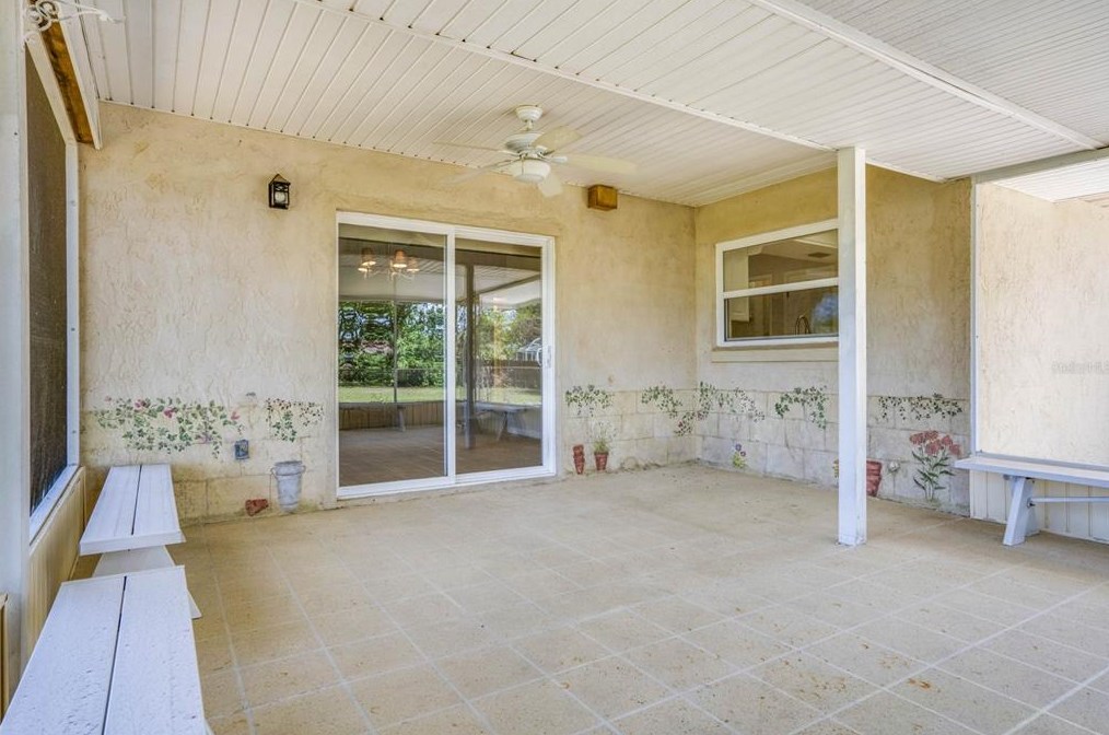 328 Vail Dr, Winter Haven FL  33884-2832 exterior