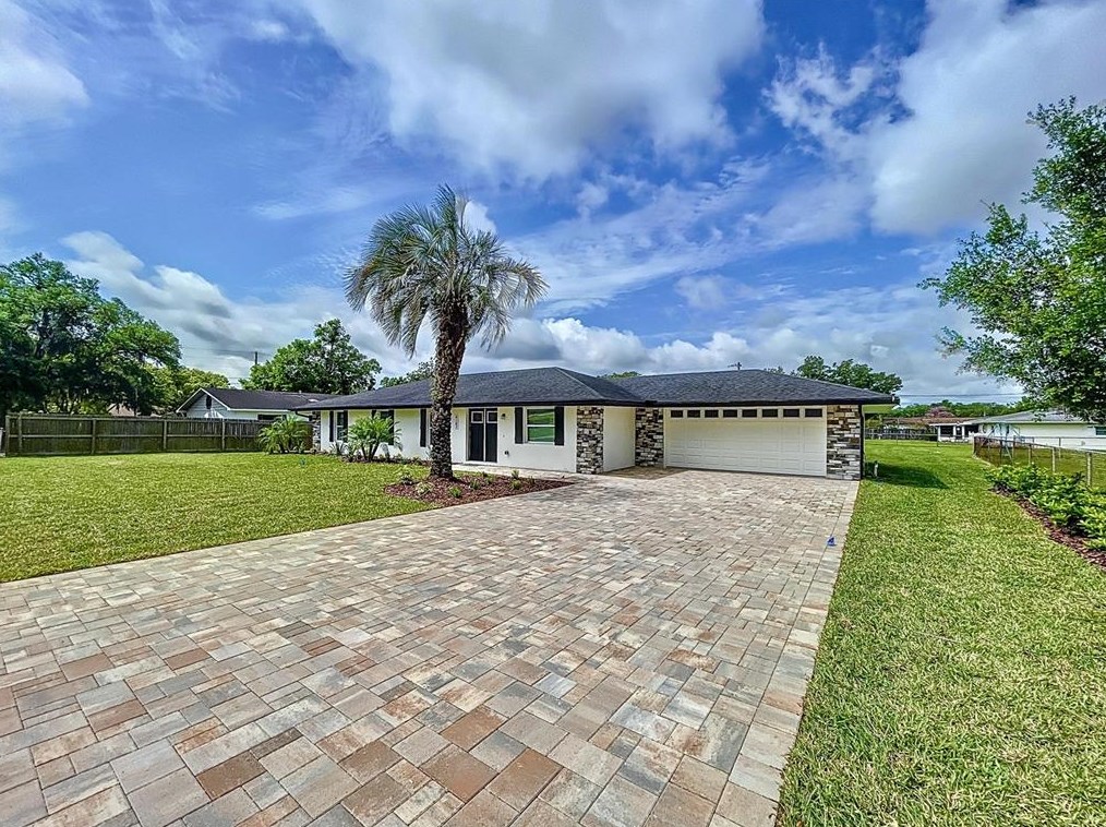 6107 Park Ln, Lakeland, FL 33813