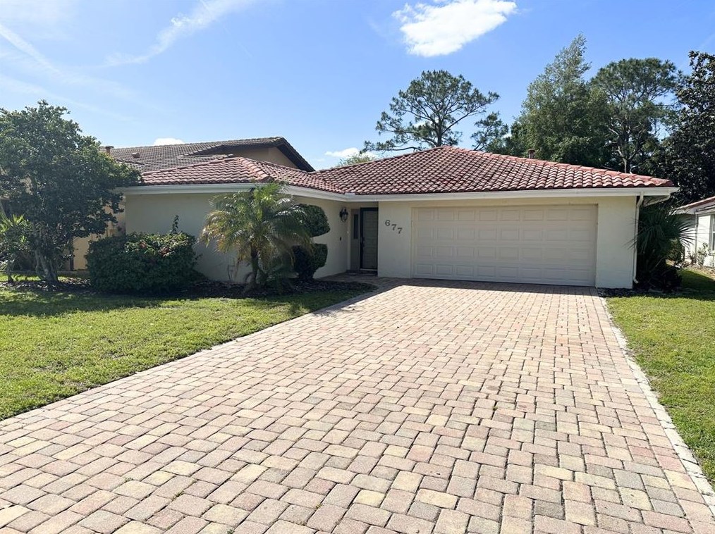 677 Augusta Rd, Winter Haven, FL 33884-1202