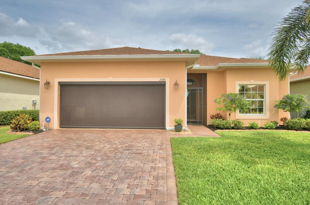 2380 Salzburg Loop, Winter Haven, FL 33884-4111