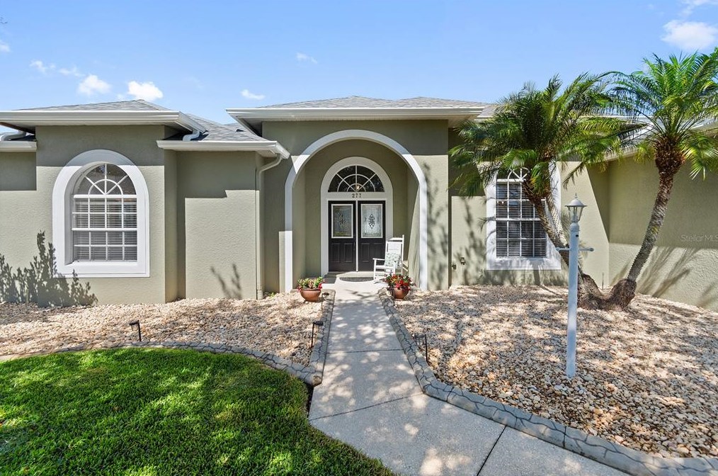 277 Ruby Lake Ln, Winter Haven, FL 33884-3267