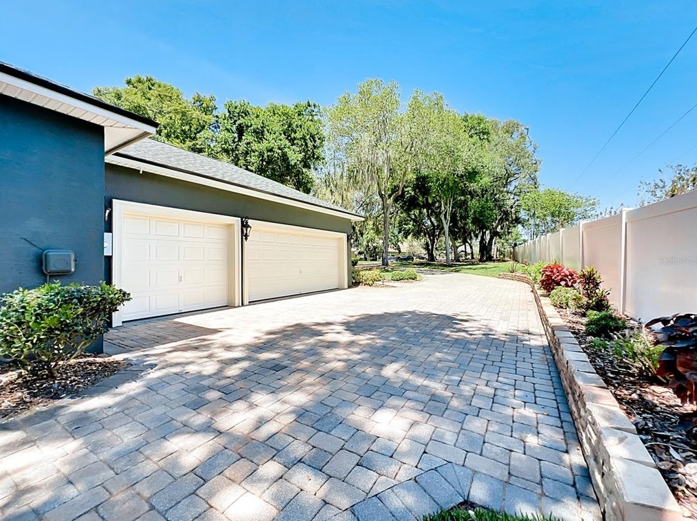 1044 Ashton Woods Ln, Lakeland FL  33813-4820 exterior