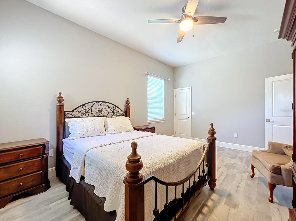 1044 Ashton Woods Ln, Lakeland FL  33813-4820 exterior