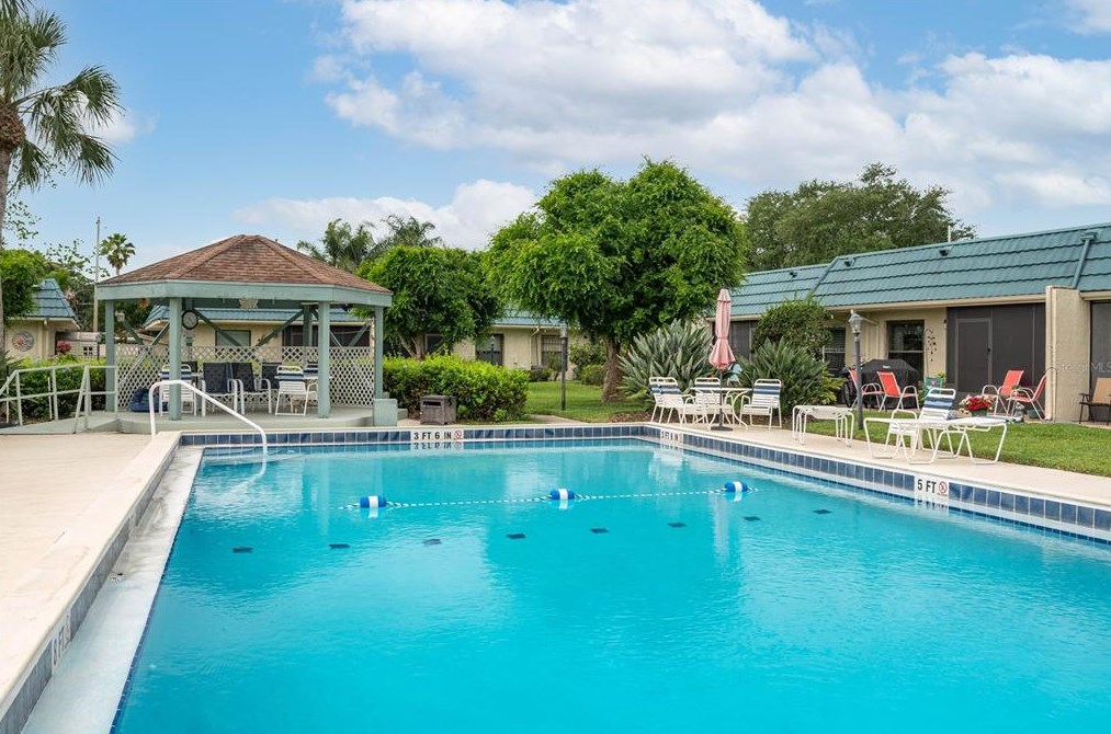 345 24th St, Winter Haven FL  33880-2207 exterior