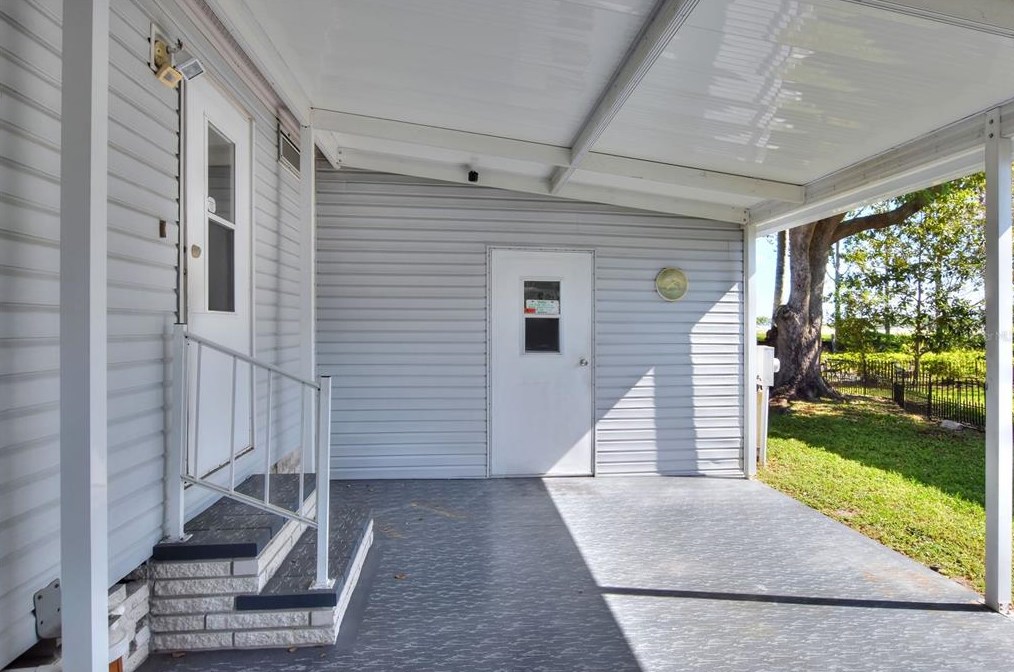 6375 Lolly Bay Loop, Winter Haven, FL 33881-9628