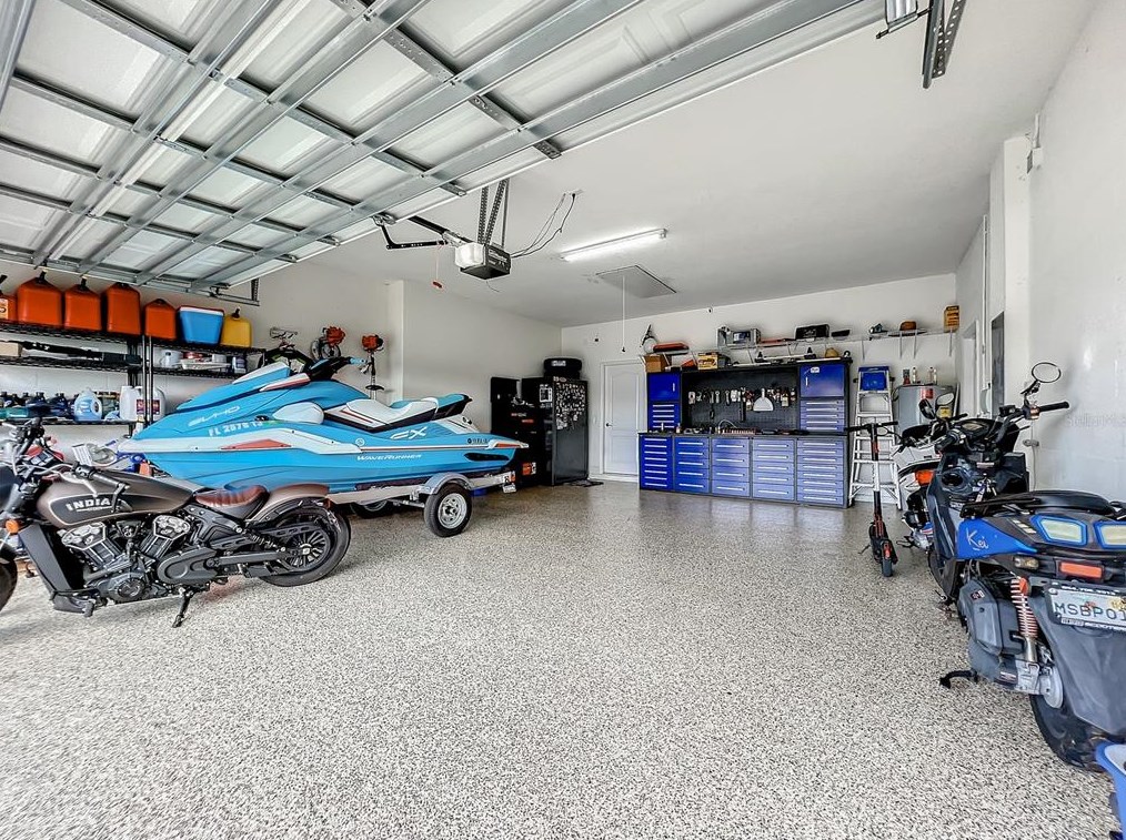 7025 Heatherbrook Dr, Lakeland FL  33809-4623 exterior