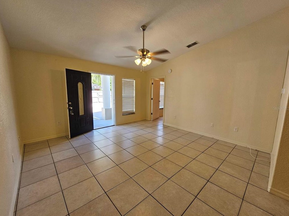 711 Lake Jessie Dr, Winter Haven, FL 33881